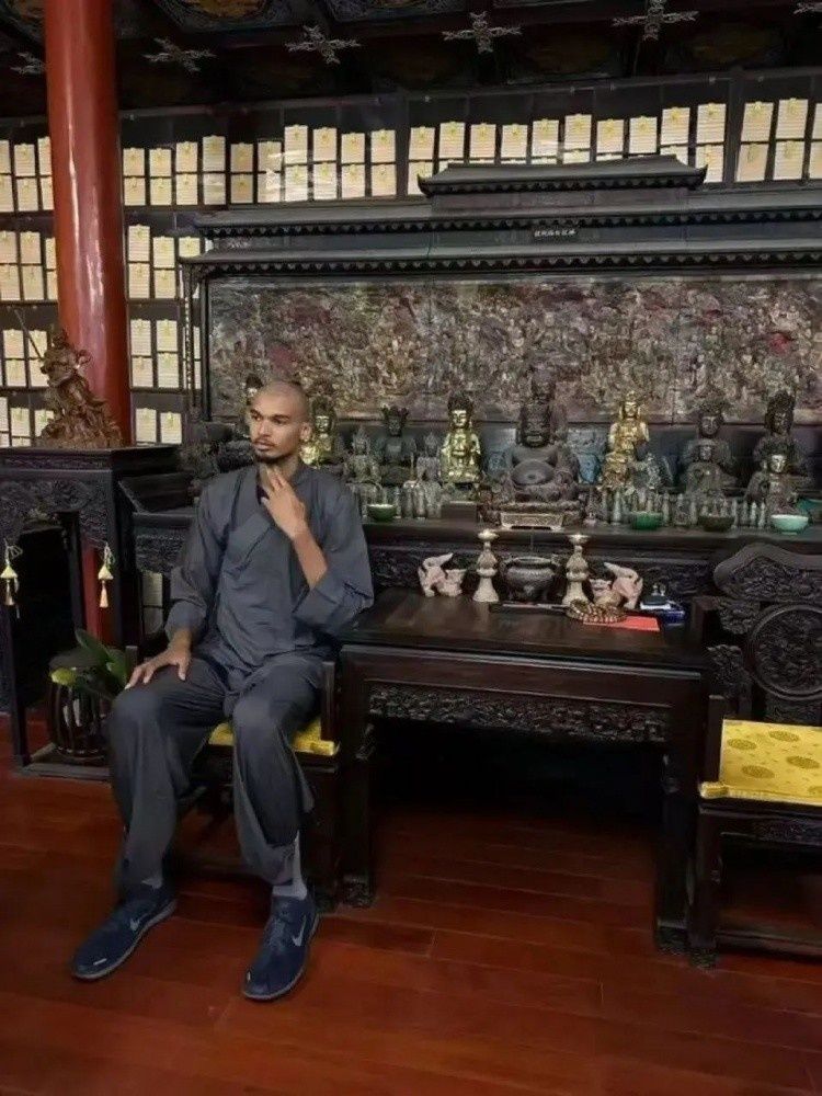 朱彦硕：文班似乎很注重内在的修为 思想转化后有益于竞技状态